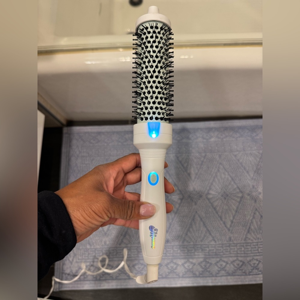 MANE Thermal Round Brush, MEDIUM
